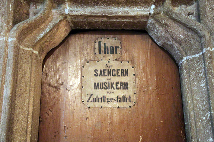 Perchtoldsdorf, Kirche, Aufgang zum Chor