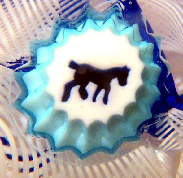 Briefbeschwerer mit Pferd